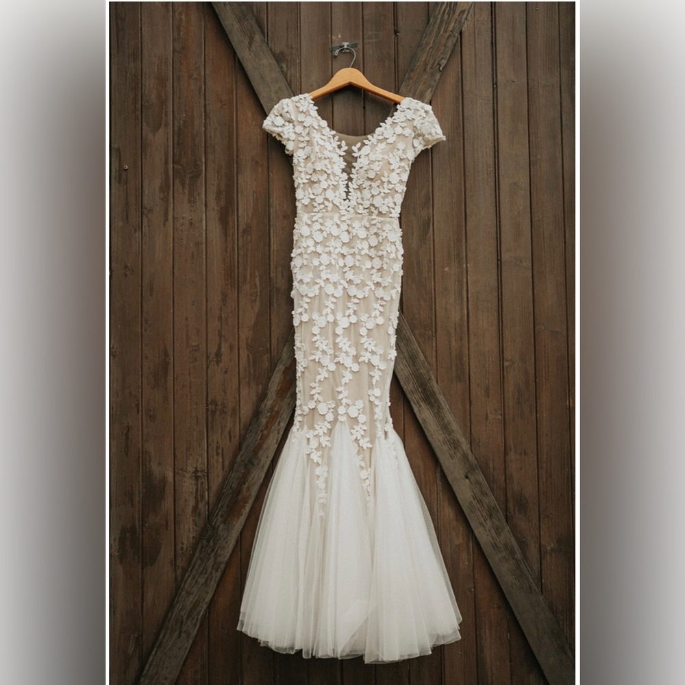 Liz Martinez Sophie Dress. Ivory, size 2